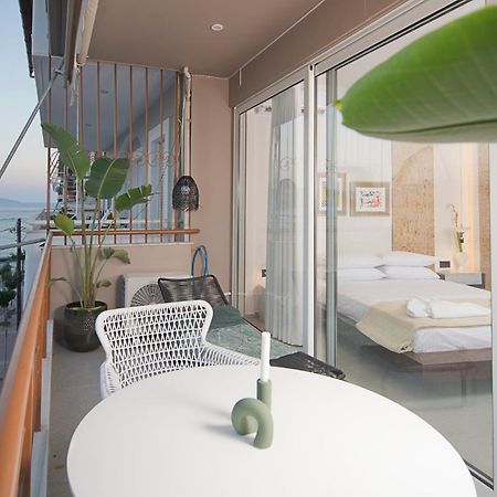 Appartement Infinity Blue Next To The Sea à Kalamata Extérieur photo